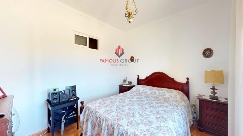 Moradia T6 para Venda em Estômbar e Parchal