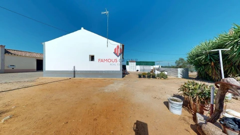 Moradia T6 para Venda em Estômbar e Parchal