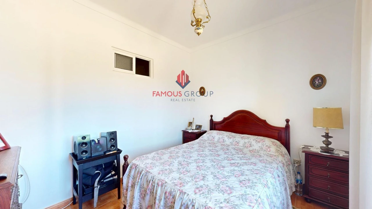 Moradia T6 para Venda em Estômbar e Parchal Foto 20