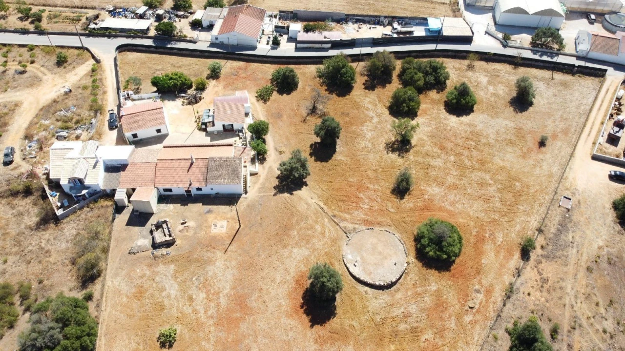 Moradia T6 para Venda em Estômbar e Parchal Foto 46