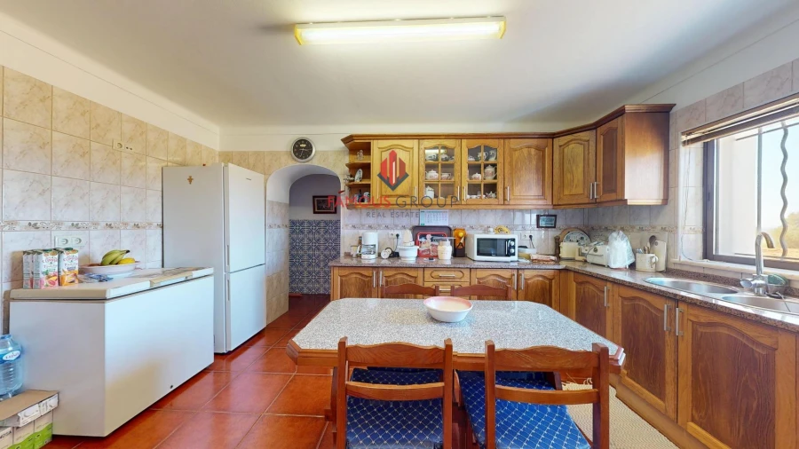 Moradia T6 para Venda em Estômbar e Parchal Foto 25