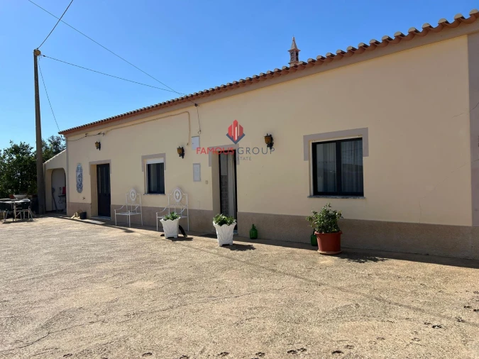 Moradia T6 para Venda em Estômbar e Parchal Foto 3