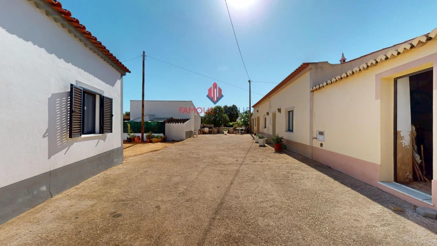 Moradia T6 para Venda em Estômbar e Parchal Foto 40