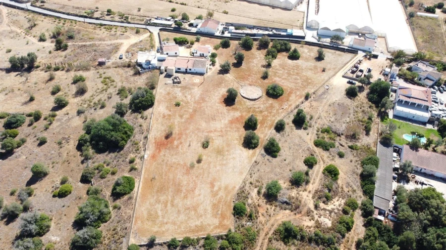 Moradia T6 para Venda em Estômbar e Parchal Foto 49