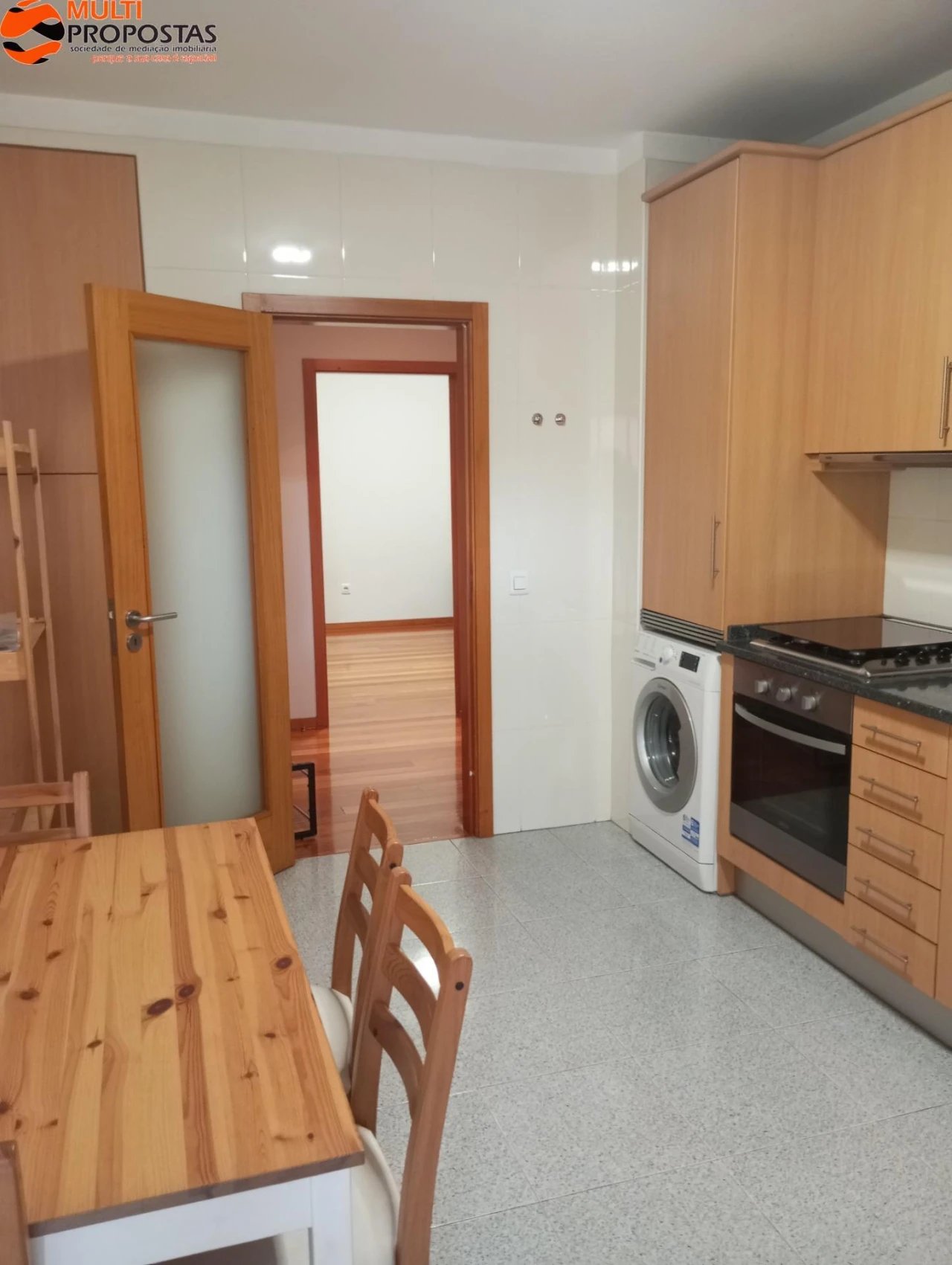 Apartamento T2 para Venda em Braga (Maximinos, Sé e Cividade) Foto 8