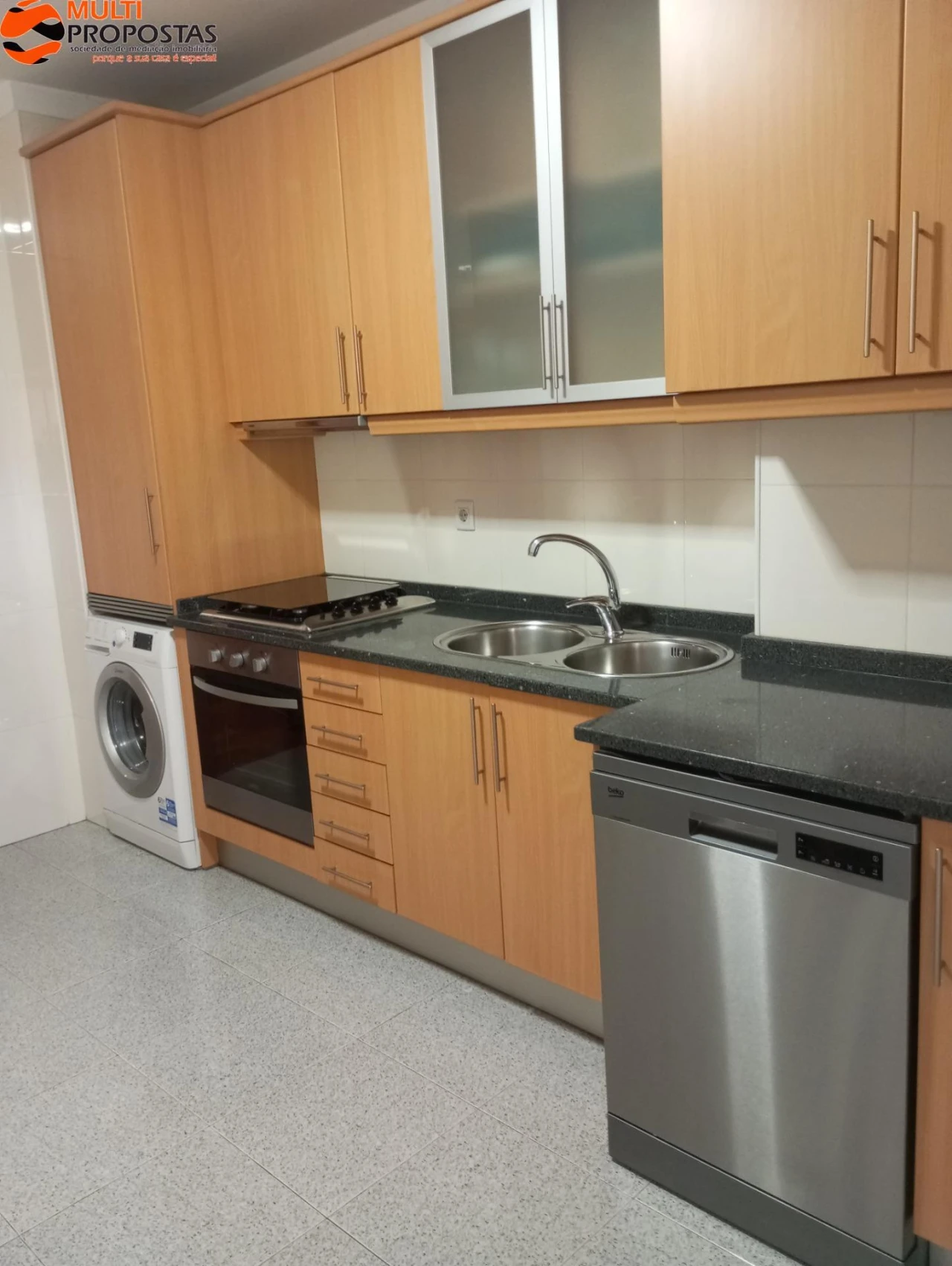 Apartamento T2 para Venda em Braga (Maximinos, Sé e Cividade) Foto 9