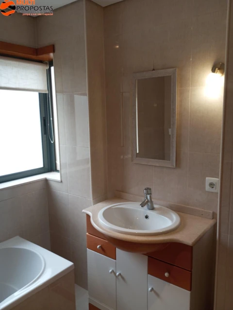 Apartamento T2 para Venda em Braga (Maximinos, Sé e Cividade)