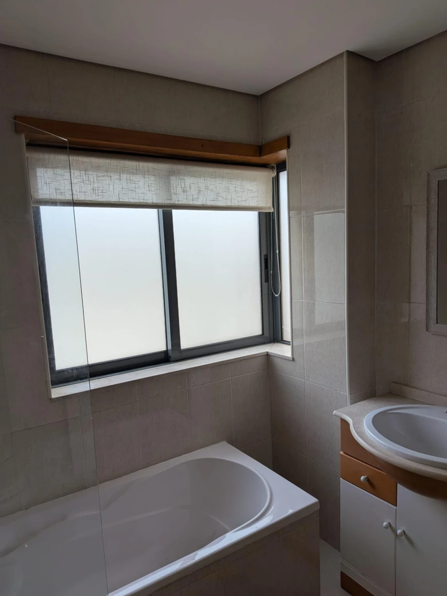 Apartamento T2 para Venda em Nogueira, Fraião e Lamaçães Foto 29