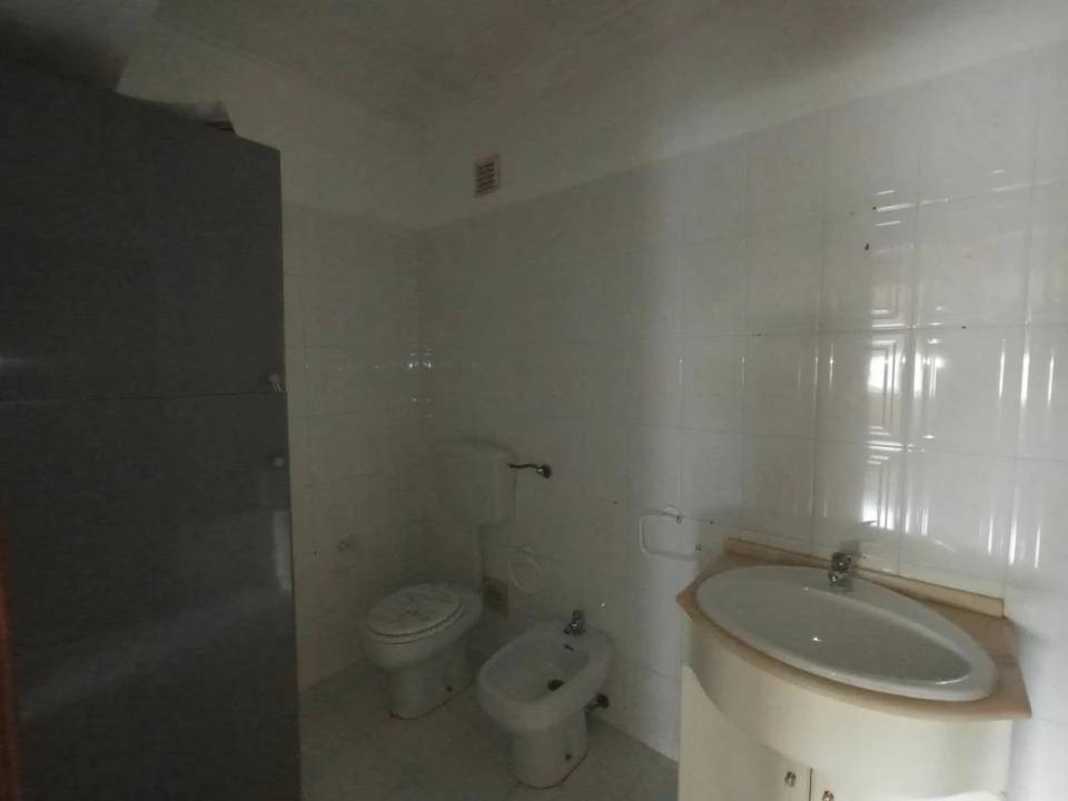 Apartamento T2 para Venda em Cacém e São Marcos Foto 11