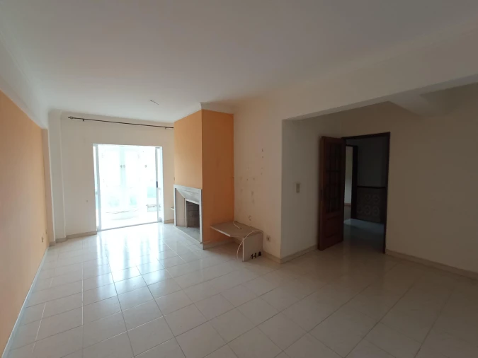 Apartamento T2 para Venda em Cacém e São Marcos Foto 2