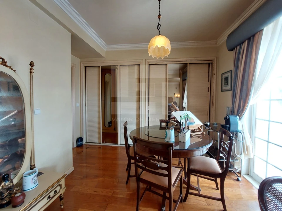 Moradia T4 para Venda em Alfragide Foto 33