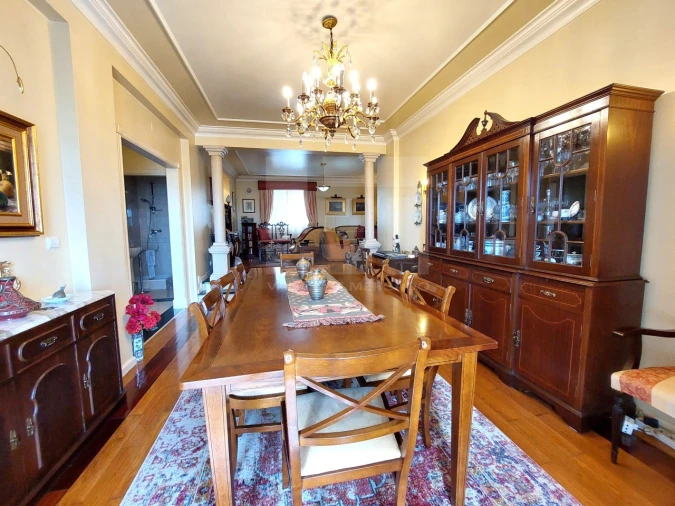 Moradia T4 para Venda em Alfragide Foto 15