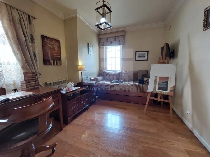 Moradia T4 para Venda em Alfragide Foto 27