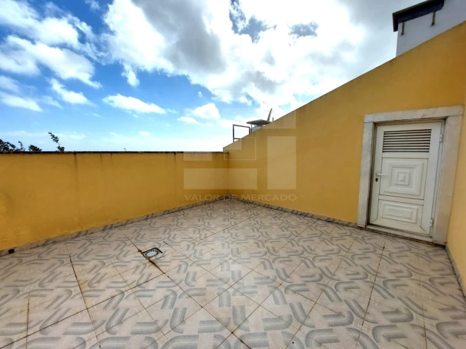 Moradia T4 para Venda em Alfragide Foto 47