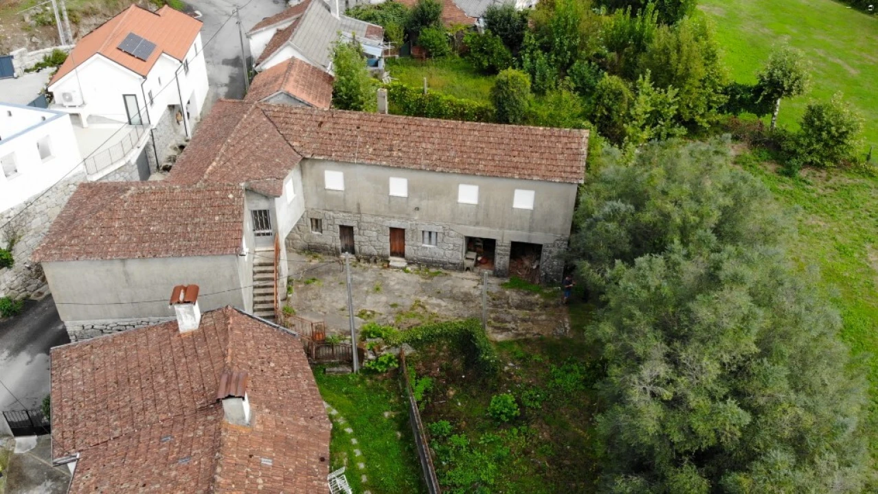 Moradia T8 para Venda em Eira Vedra Foto 3