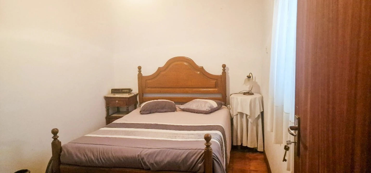 Moradia T8 para Venda em Eira Vedra Foto 19