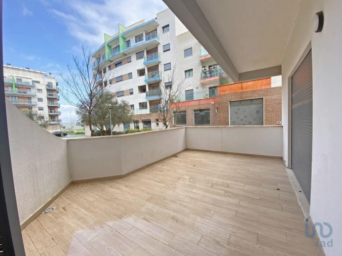 Apartamento T2 para Arrendamento em Ramada e Caneças Foto 8