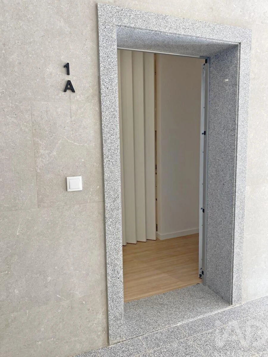 Apartamento T2 para Arrendamento em Ramada e Caneças Foto 22