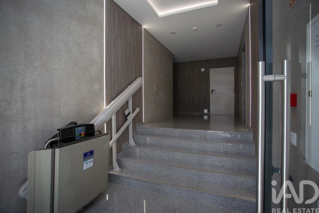 Apartamento T2 para Arrendamento em Ramada e Caneças Foto 24