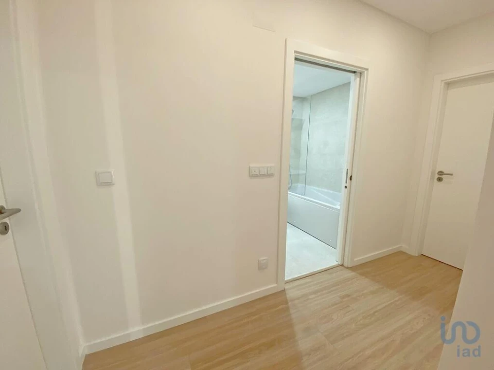 Apartamento T2 para Arrendamento em Ramada e Caneças Foto 10