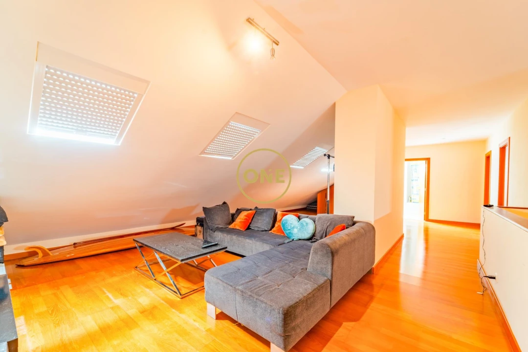 Apartamento T4 para Venda em Ponta Delgada (São Pedro) Foto 12