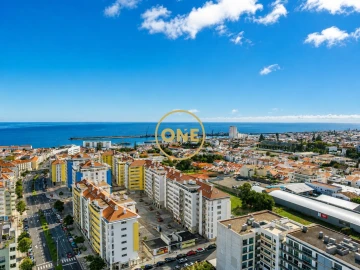 Apartamento T4 para Venda em Ponta Delgada (São Pedro)