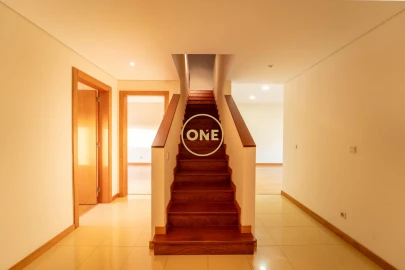 Apartamento T4 para Venda em Ponta Delgada (São Pedro)
