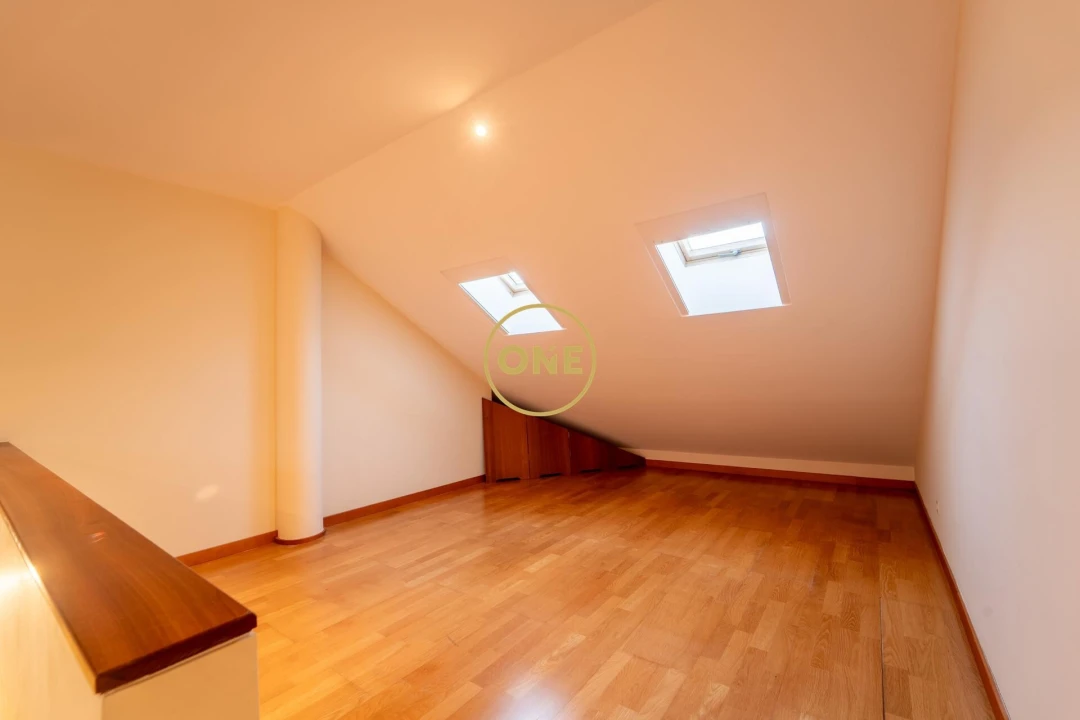 Apartamento T4 para Venda em Ponta Delgada (São Pedro) Foto 14