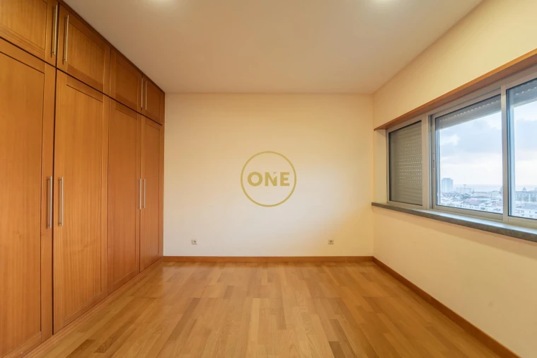 Apartamento T4 para Venda em Ponta Delgada (São Pedro) Foto 26