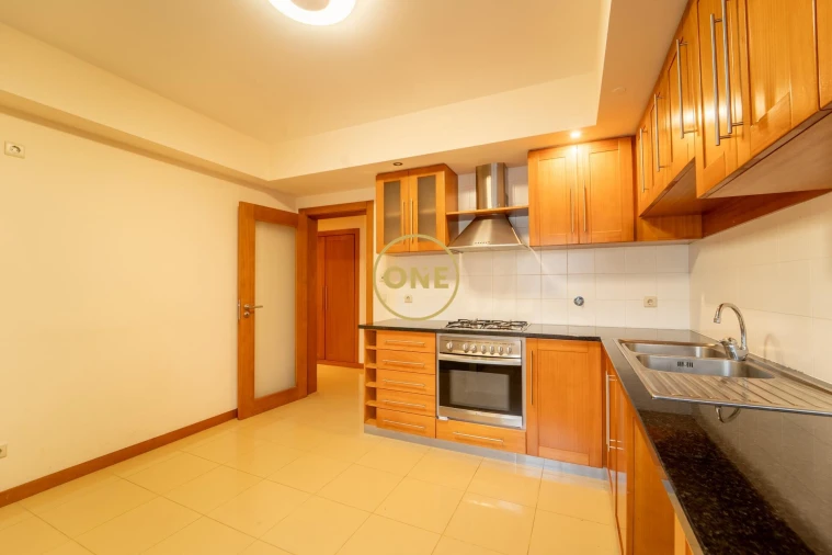 Apartamento T4 para Venda em Ponta Delgada (São Pedro) Foto 20