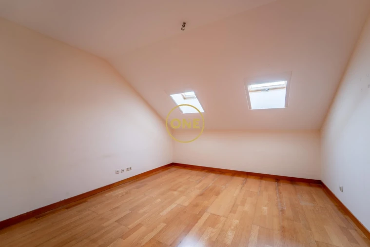 Apartamento T4 para Venda em Ponta Delgada (São Pedro) Foto 5