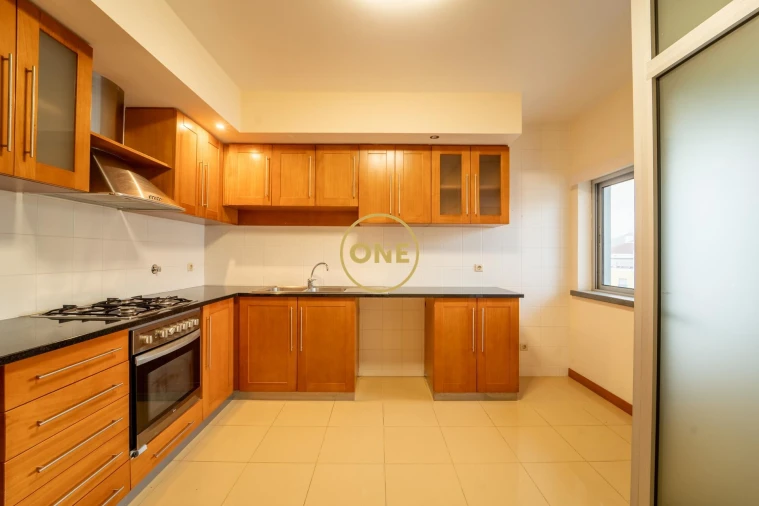 Apartamento T4 para Venda em Ponta Delgada (São Pedro) Foto 19