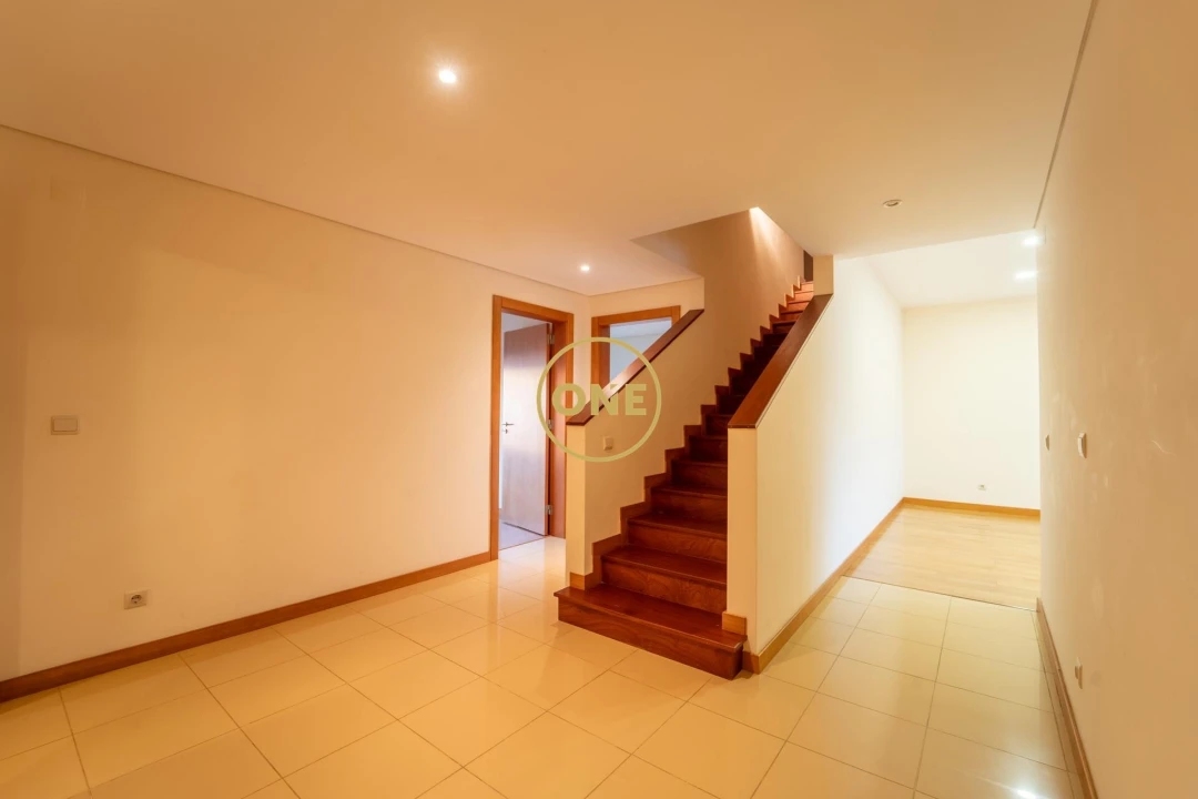 Apartamento T4 para Venda em Ponta Delgada (São Pedro) Foto 11