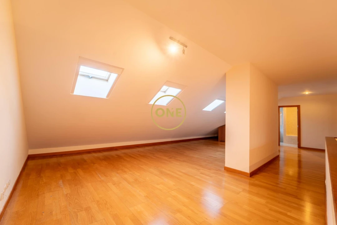 Apartamento T4 para Venda em Ponta Delgada (São Pedro) Foto 15