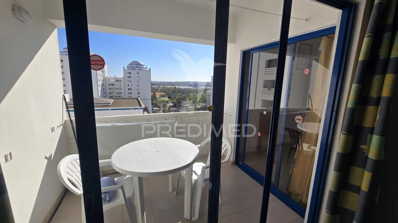 Apartamento T1 para Venda em Portimão Foto 16