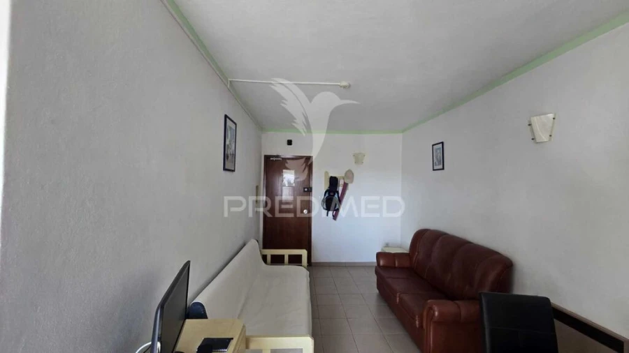 Apartamento T1 para Venda em Portimão Foto 5