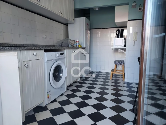 Apartamento T4 para Arrendamento em Paranhos Foto 3