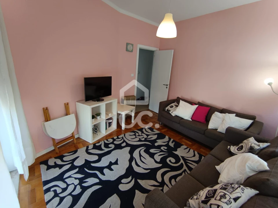 Apartamento T4 para Arrendamento em Paranhos Foto 2