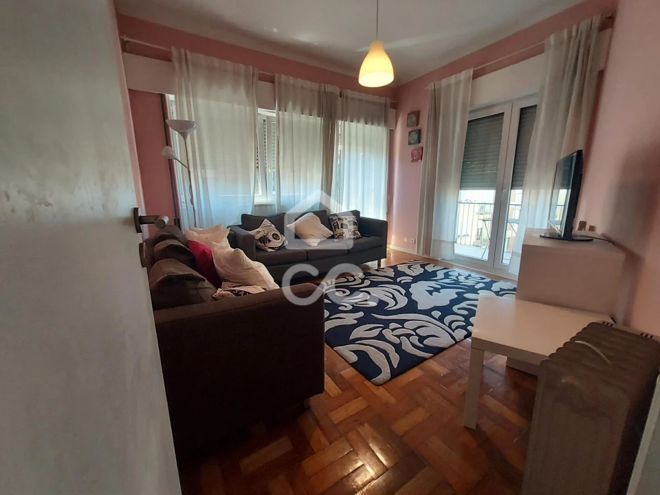 Apartamento T4 para Arrendamento em Paranhos Foto 1