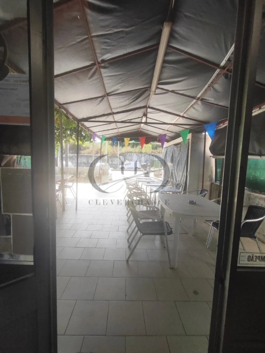 Negócio para Arrendamento em Rio Tinto Foto 2