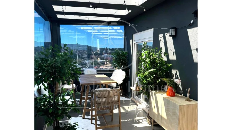 Apartamento T1 para Arrendamento em Campolide Foto 6