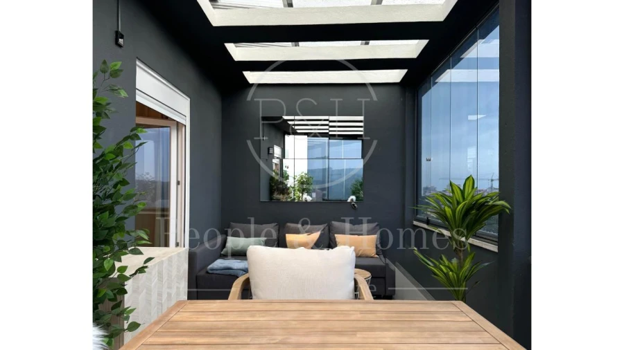 Apartamento T1 para Arrendamento em Campolide Foto 4