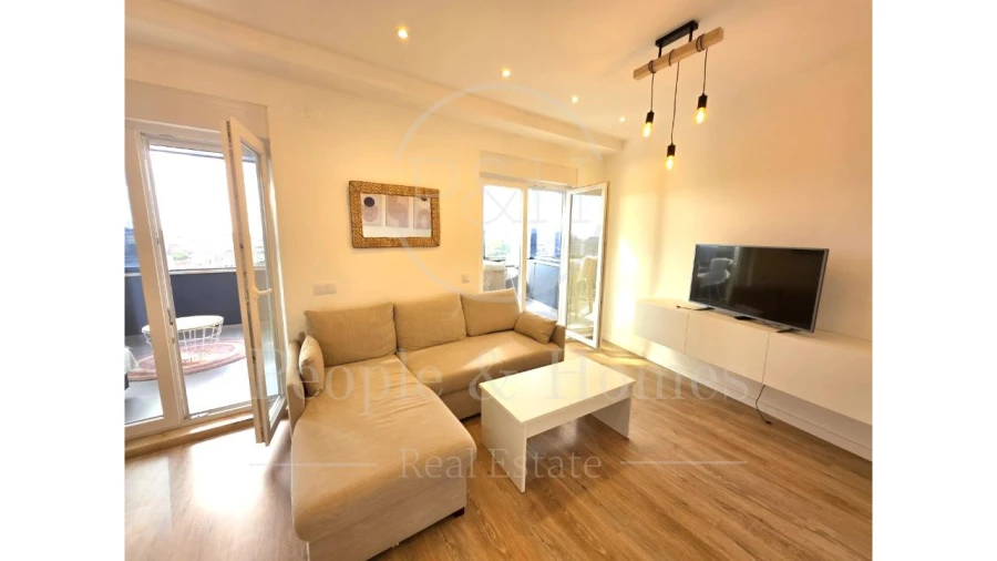 Apartamento T1 para Arrendamento em Campolide Foto 12