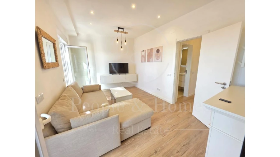 Apartamento T1 para Arrendamento em Campolide Foto 15