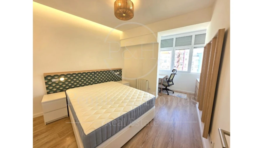 Apartamento T1 para Arrendamento em Campolide Foto 29