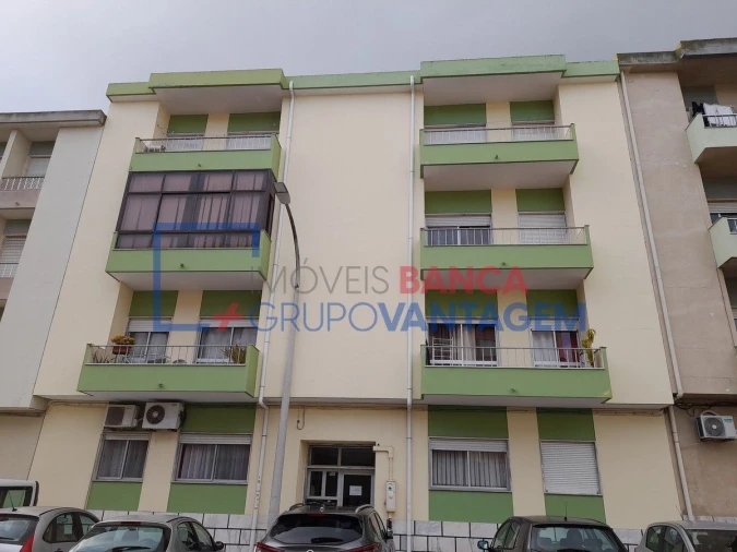 Apartamento T2 para Venda em Moita Foto 14