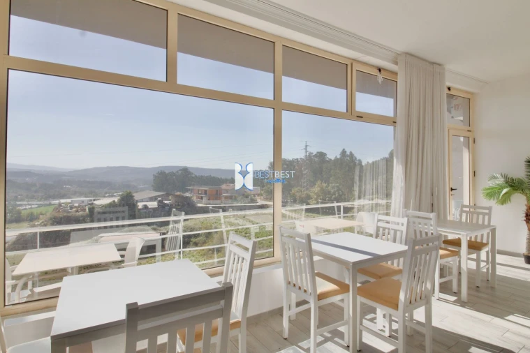 Loja para Venda em Paredes