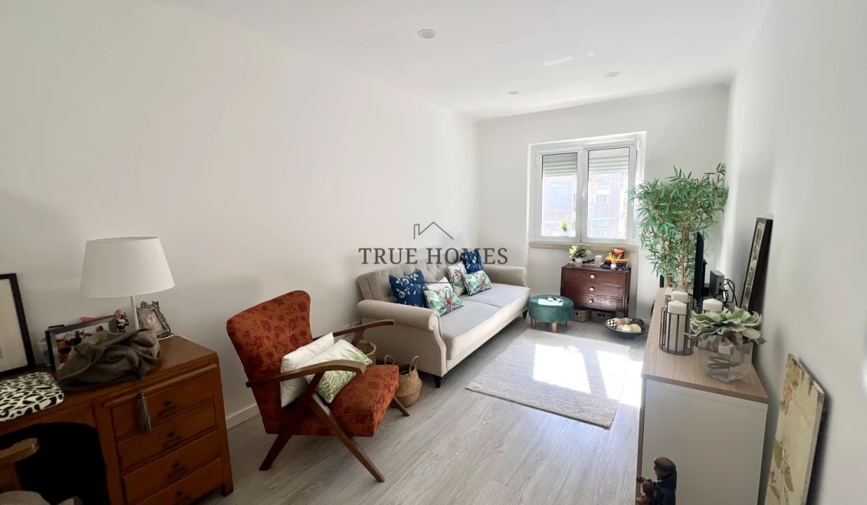 Apartamento T2 para Venda em Almada, Cova da Piedade, Pragal e Cacilhas Foto 5