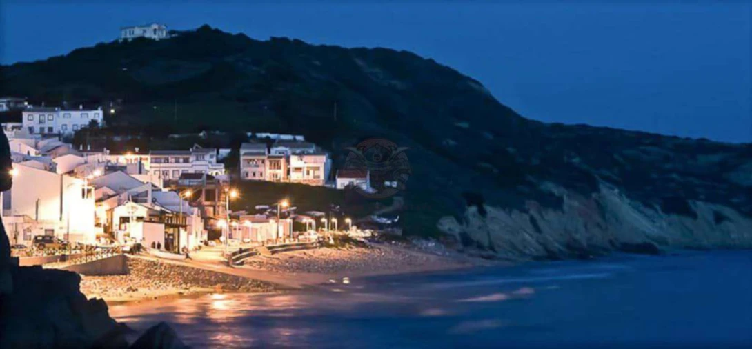 Terreno para Venda em Budens Foto 1