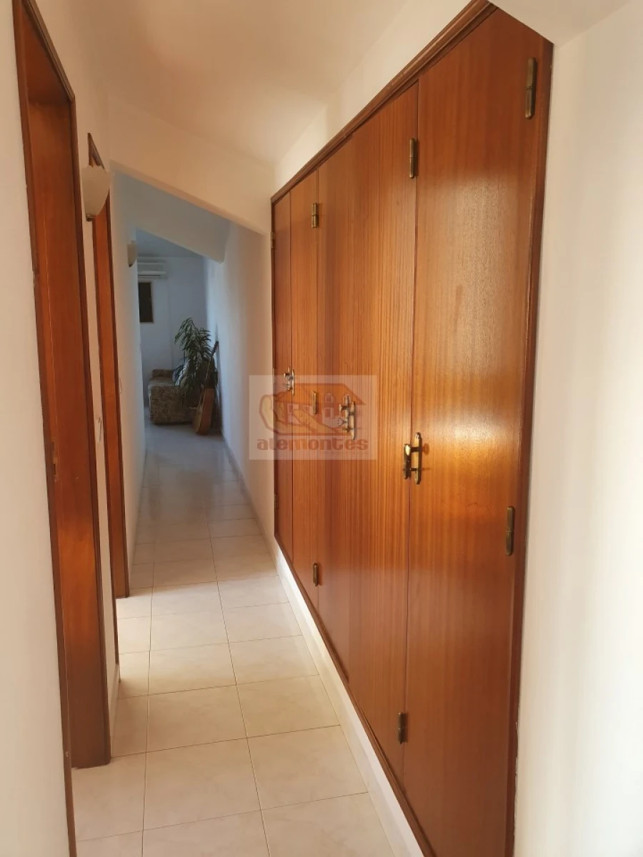 Apartamento T2 para Venda em Grândola e Santa Margarida da Serra Foto 16